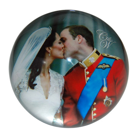Prince William and Kate Wedding Collection - Crystal Glass Paperweight, photo main