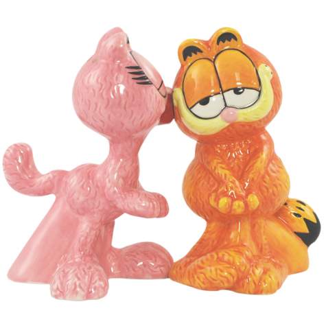 Arlene Kissing Garfield Salt & Pepper Shakers