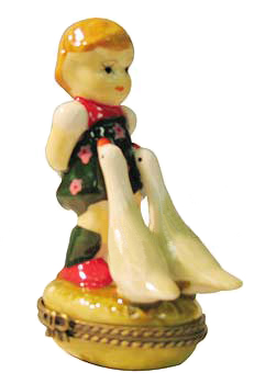 German Girl with Geese, Trinket Box