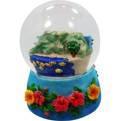 Hawaiian Souvenir - Musical Snow Globe of Waikiki Beach, 5.5H, photo-1