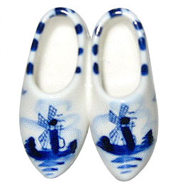 2 Ceramic Clog Shoes, Refrigerator Magnet