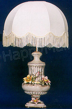 25 Beige Lamp w/Shade