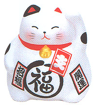 Cute Lucky Cat in White, w/ Left Hand Raised, 3-1/2