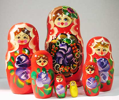 8 Doll Set 7 Nesting Dolls, Red